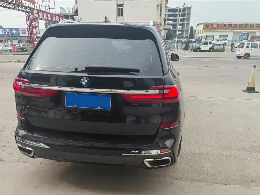 BMW X7 2022 xDrive40i M Sport Package — миниатюра 4