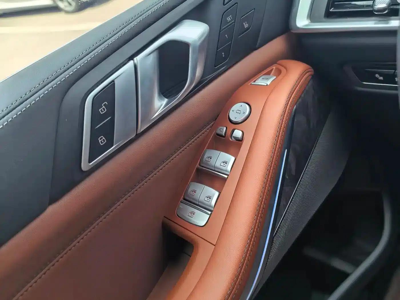 BMW X7 2023 xDrive40i M Sport Package — миниатюра 13