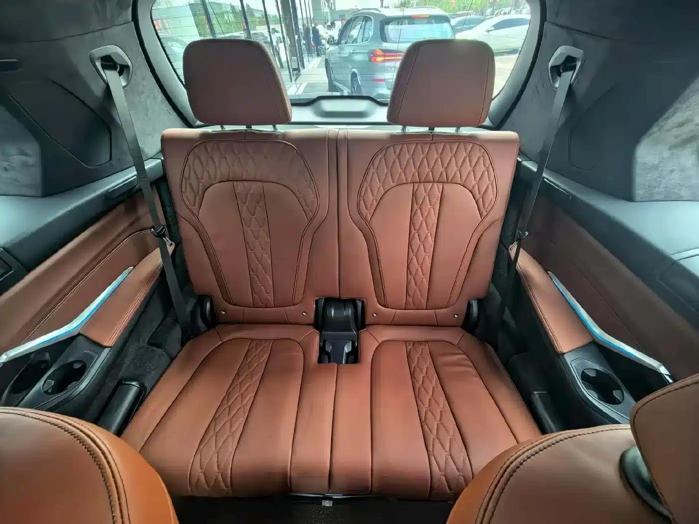 BMW X7 2023 xDrive40i M Sport Package — миниатюра 8