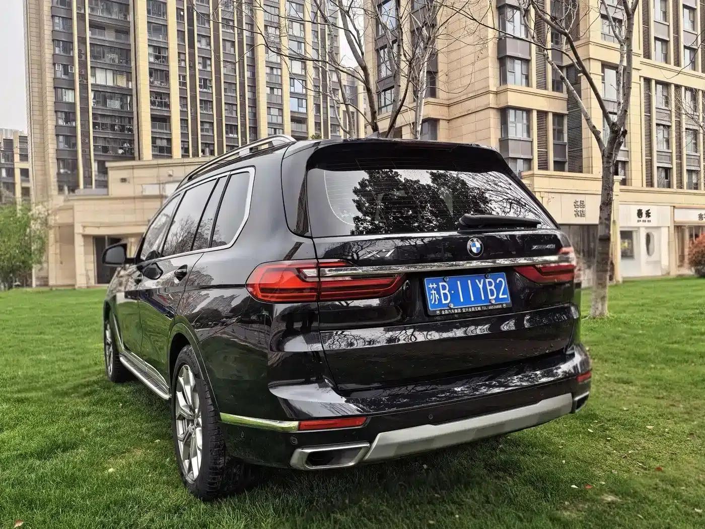 BMW X7 2022 xDrive40i Leading Luxury Package — миниатюра 6