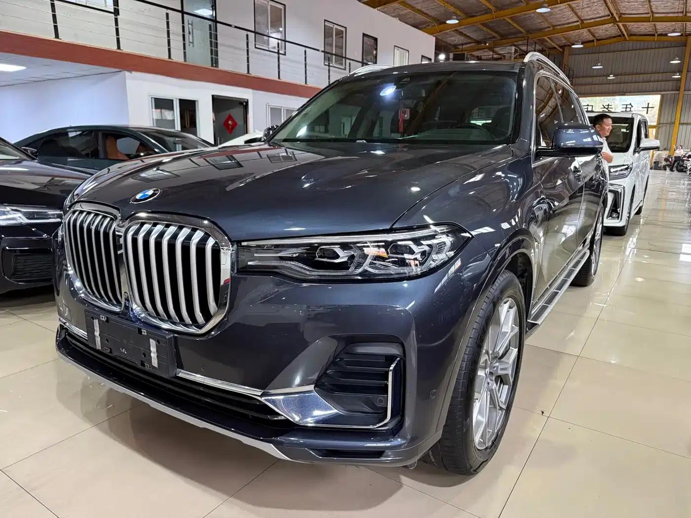 BMW X7 2020 xDrive40i Leading Luxury Package — миниатюра 1