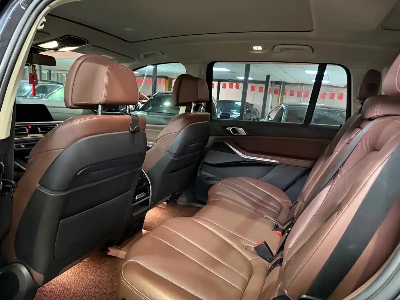 BMW X7 2020 xDrive40i Leading Luxury Package — миниатюра 11