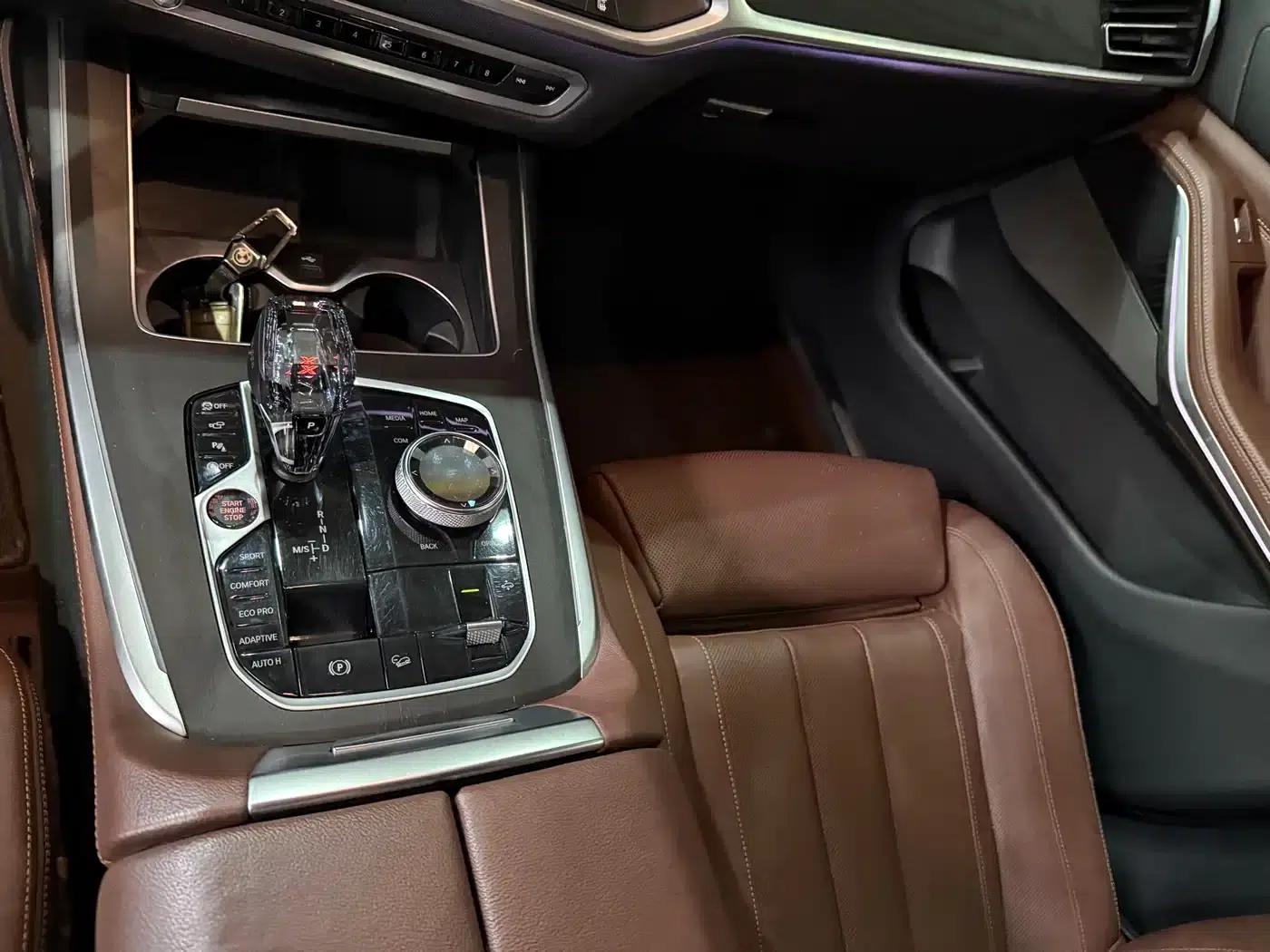 BMW X7 2020 xDrive40i Leading Luxury Package — миниатюра 8