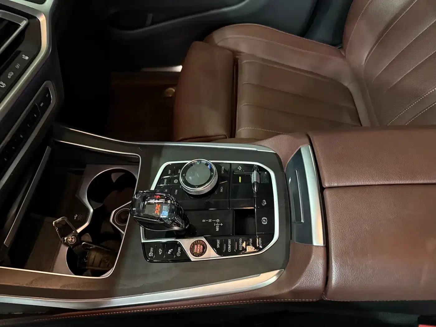 BMW X7 2020 xDrive40i Leading Luxury Package — миниатюра 9