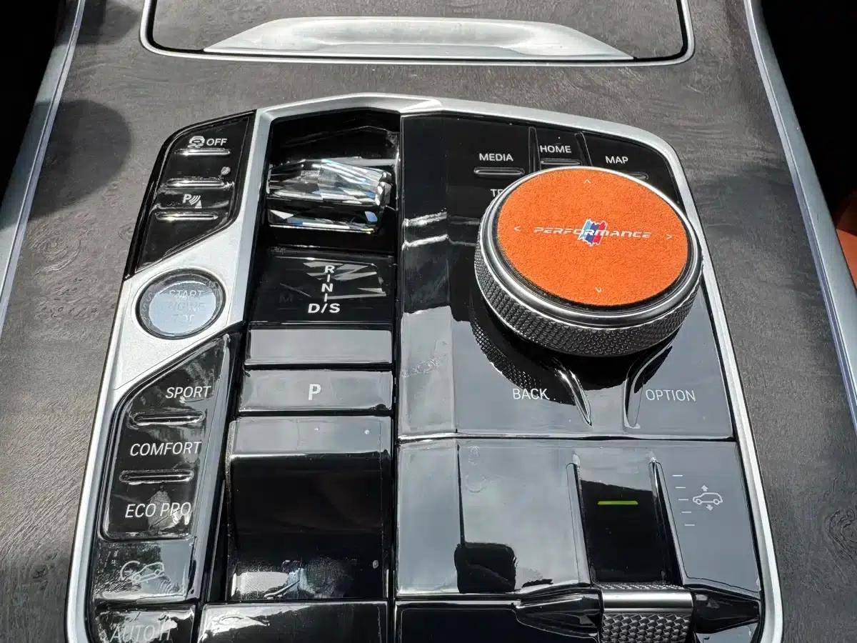 BMW X7 2023 xDrive40i M Sport Package — миниатюра 17