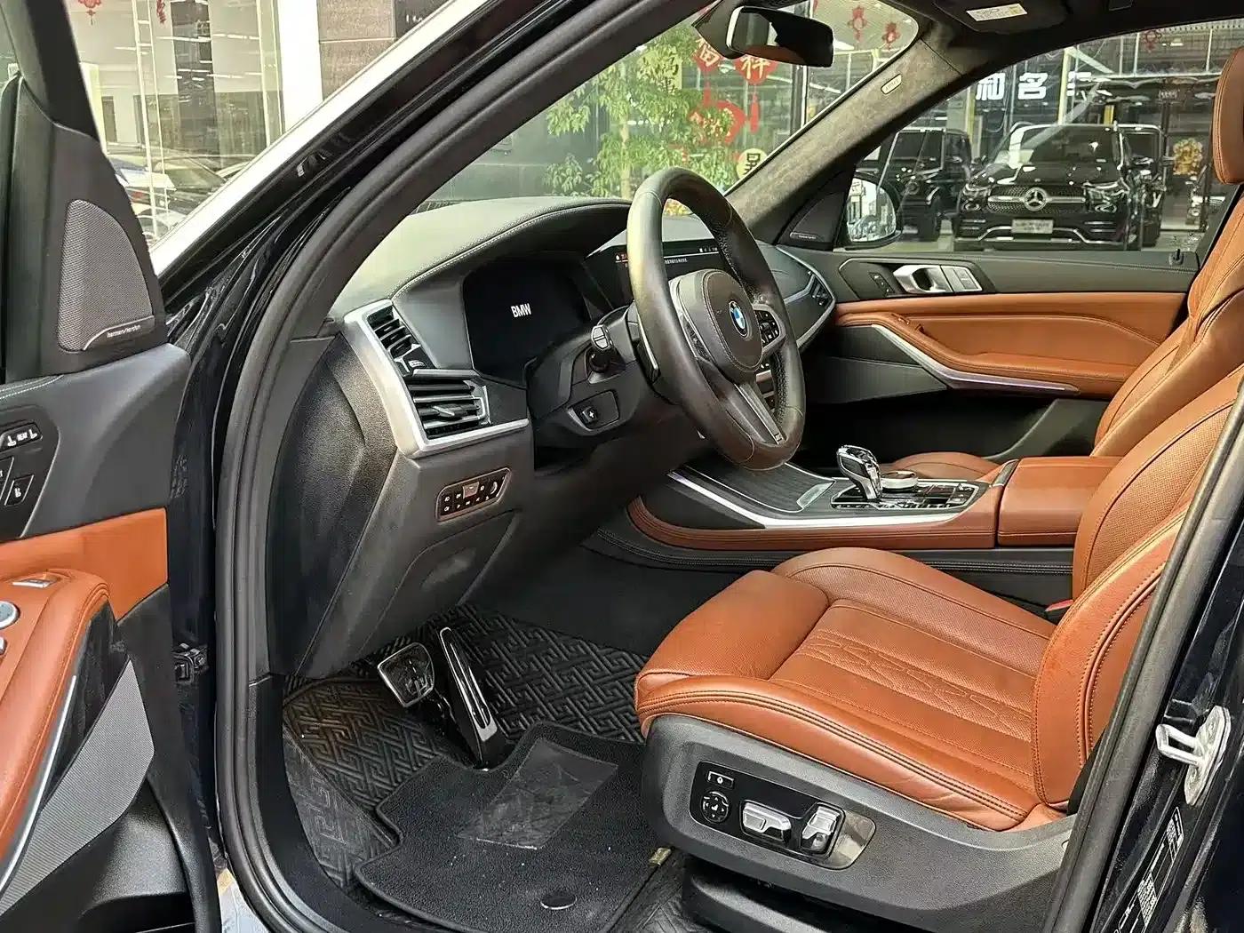 BMW X7 2021 Facelift xDrive40i M Sport Package — миниатюра 5