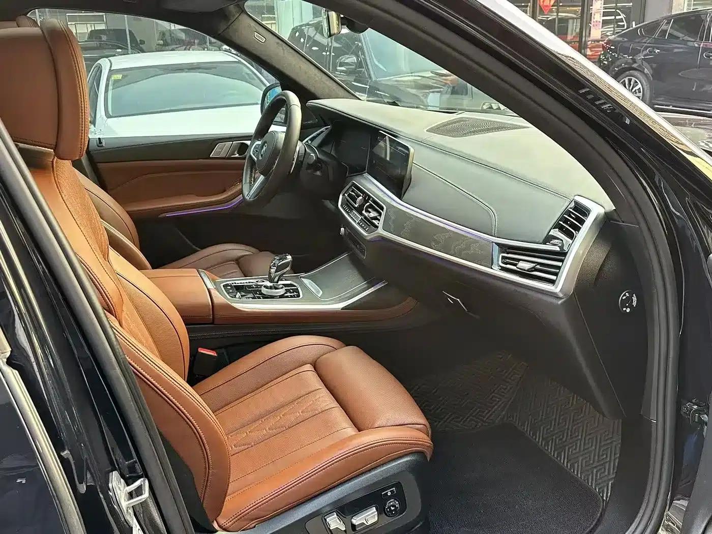 BMW X7 2021 Facelift xDrive40i M Sport Package — миниатюра 6