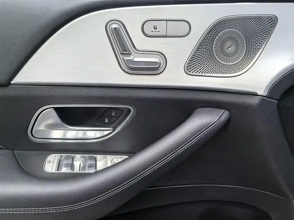Mercedes-Benz GLE Coupe 2022 GLE 350 e 4MATIC Coupe SUV — миниатюра 5