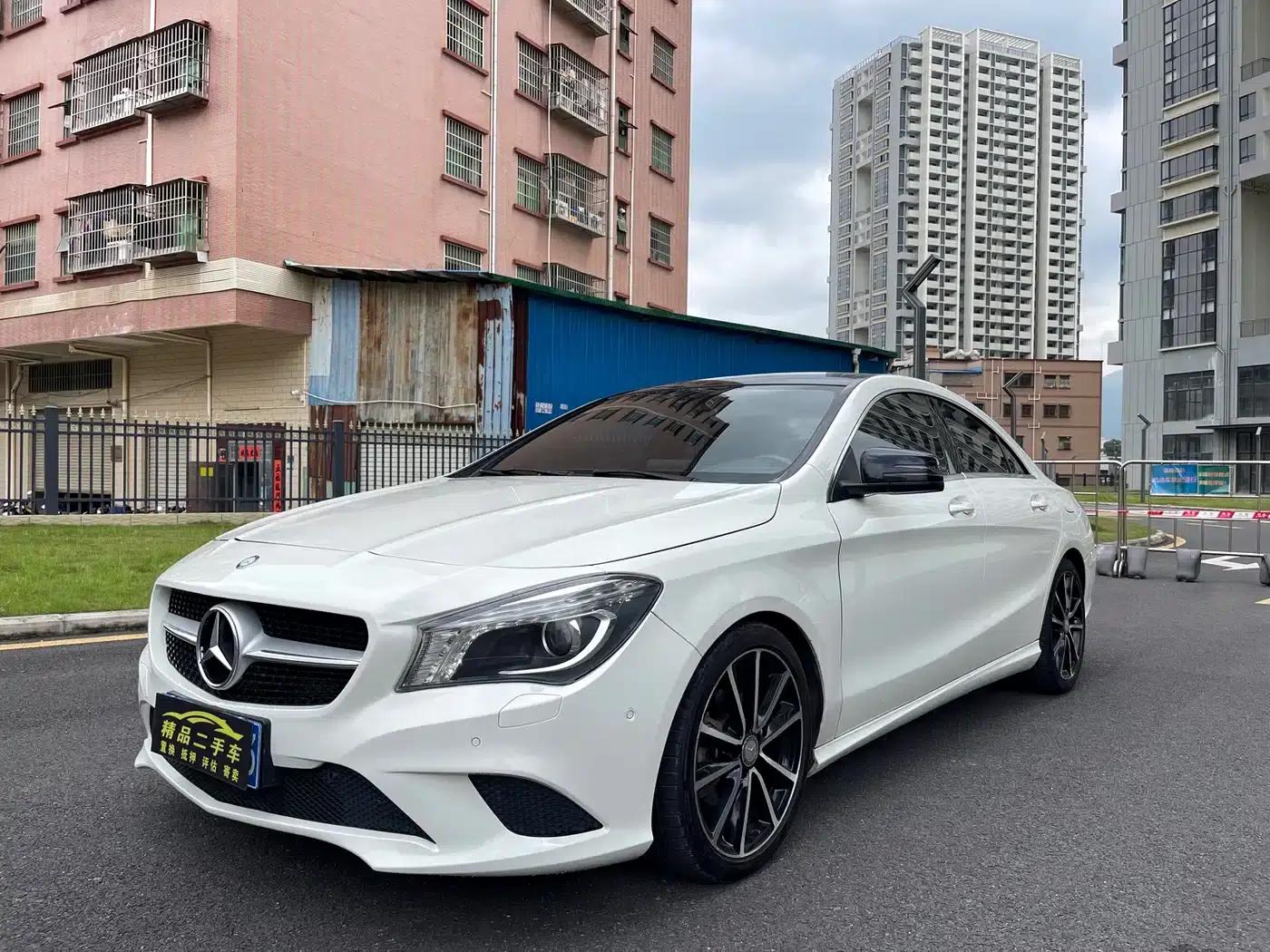 Imported Mercedes-Benz CLA 2015 model CLA 200 — миниатюра 1