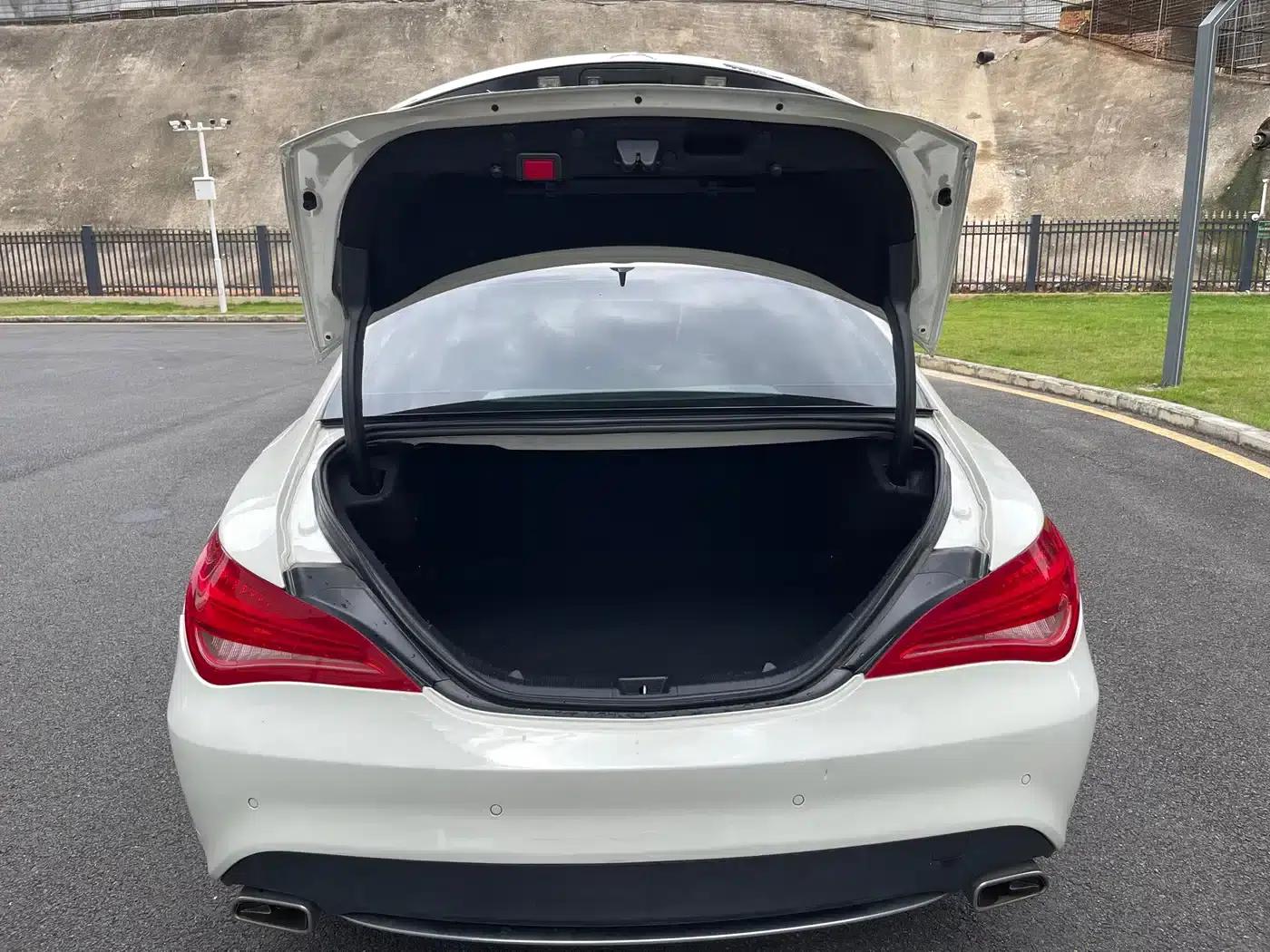 Imported Mercedes-Benz CLA 2015 model CLA 200 — миниатюра 13