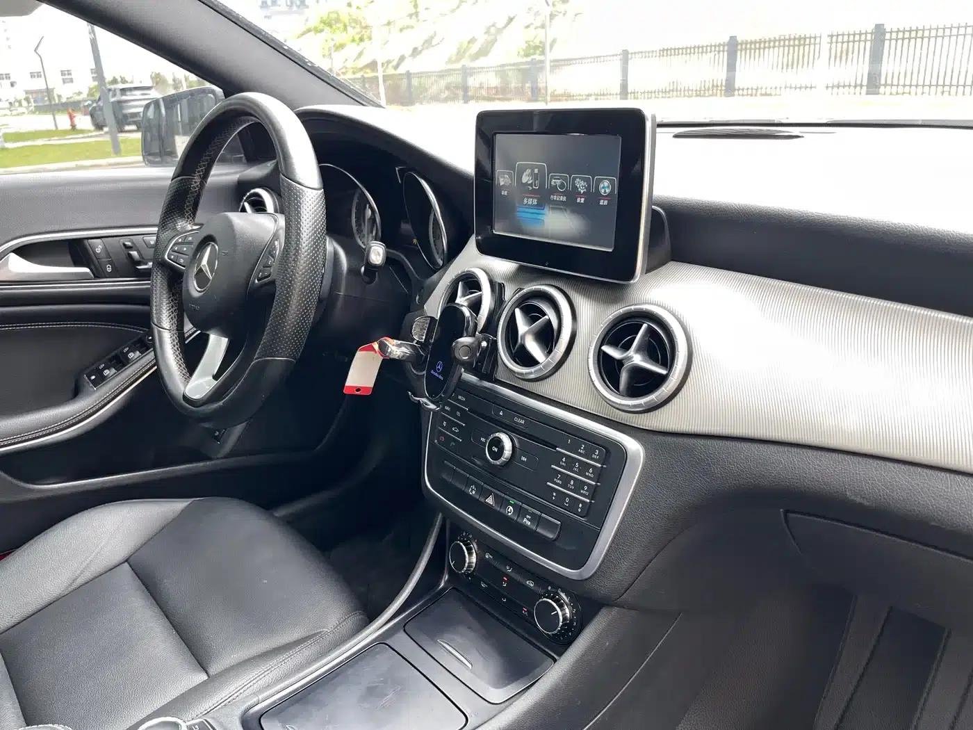 Imported Mercedes-Benz CLA 2015 model CLA 200 — миниатюра 25