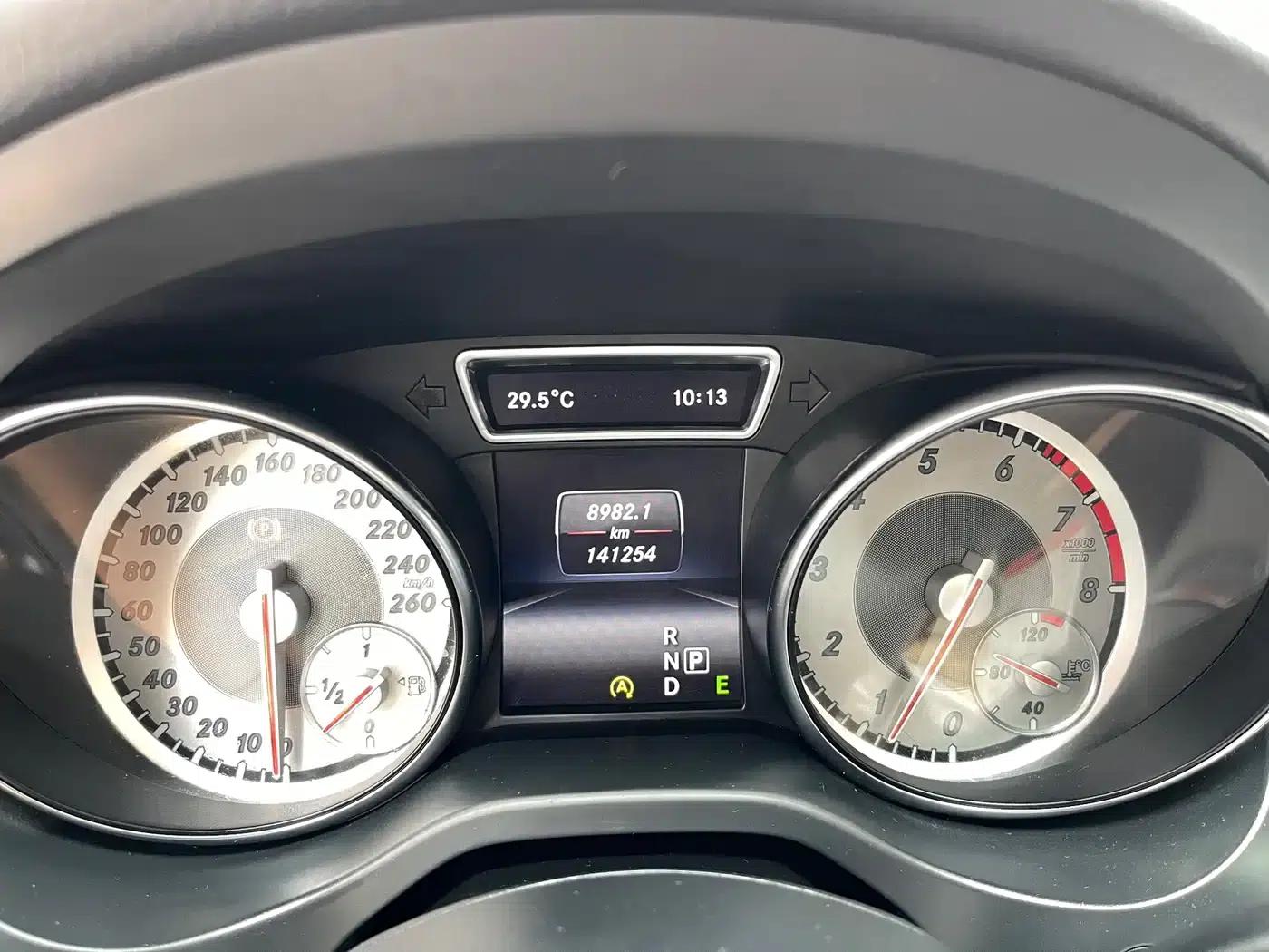 Imported Mercedes-Benz CLA 2015 model CLA 200 — миниатюра 5