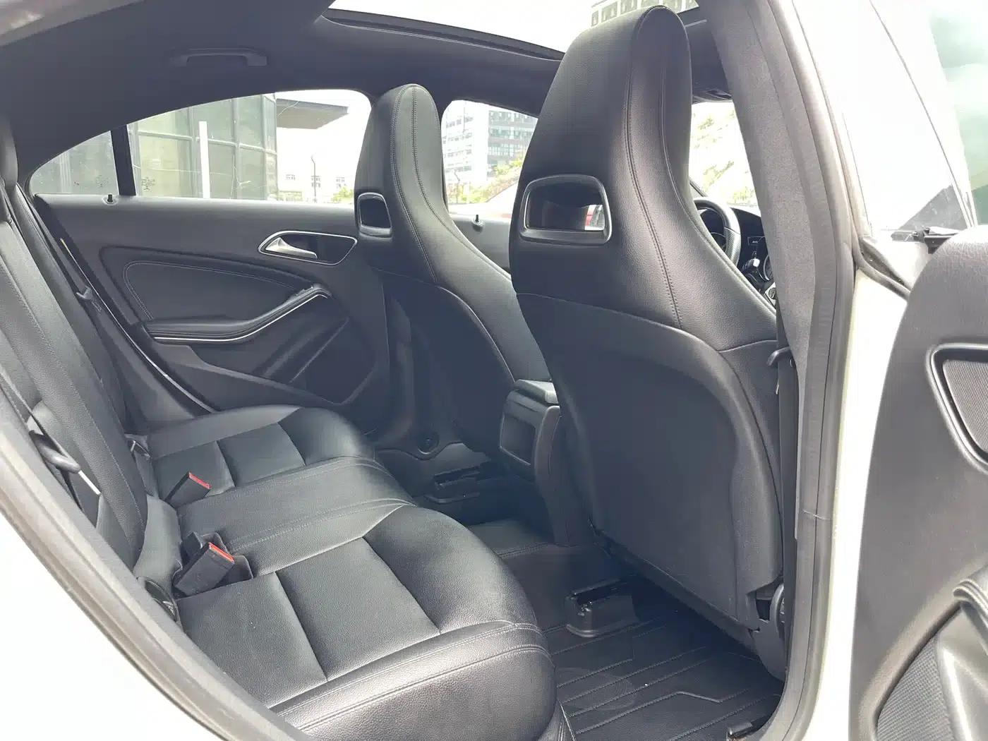 Imported Mercedes-Benz CLA 2015 model CLA 200 — миниатюра 8
