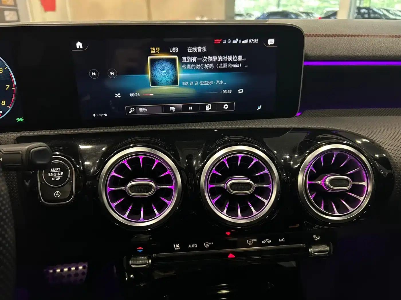 Mercedes-Benz CLA (Imported) 2020 CLA 200 — миниатюра 14