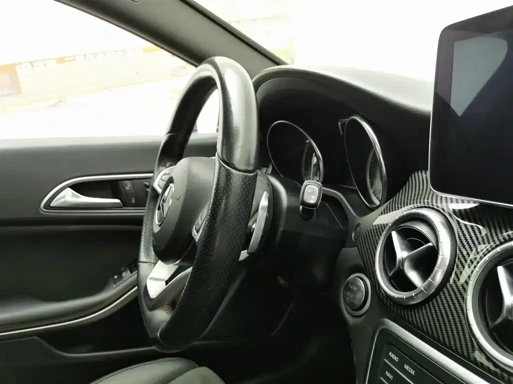 Imported Mercedes-Benz CLA 2016 CLA 220 4MATIC — миниатюра 22