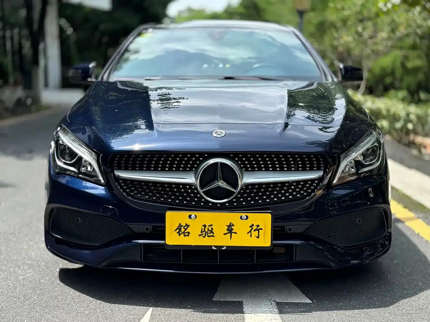 Imported Mercedes-Benz CLA 2018 CLA 200 Fashion Edition — миниатюра 2