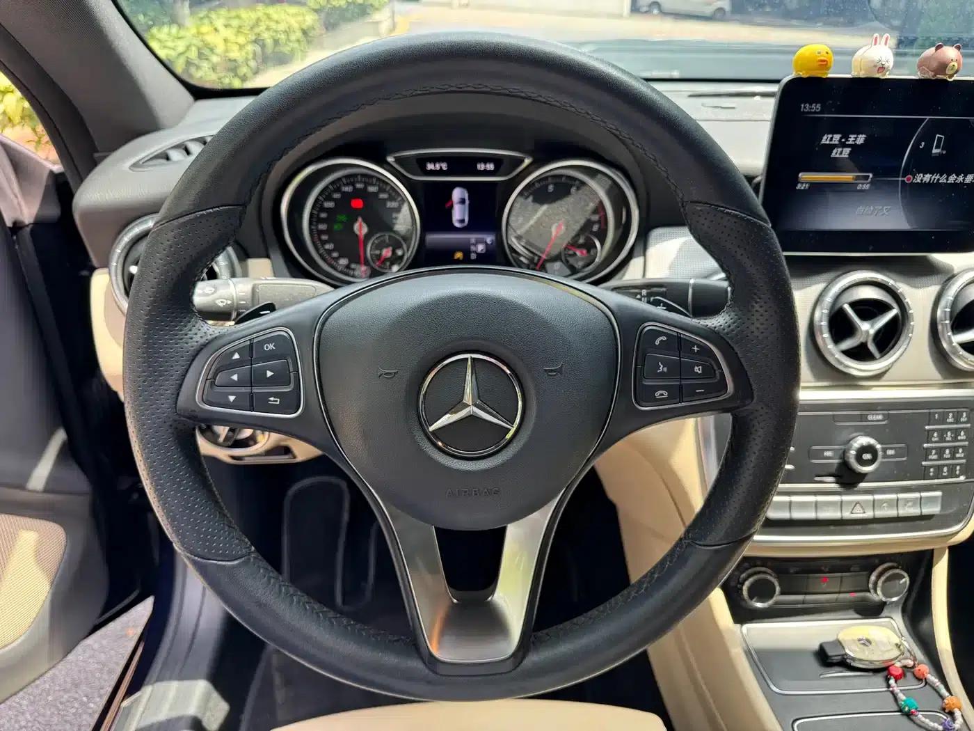 Imported Mercedes-Benz CLA 2018 CLA 200 Fashion Edition — миниатюра 13