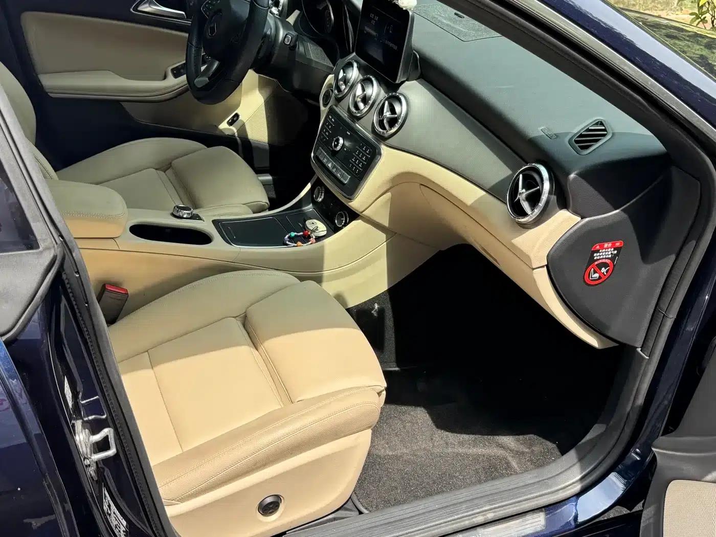 Imported Mercedes-Benz CLA 2018 CLA 200 Fashion Edition — миниатюра 16
