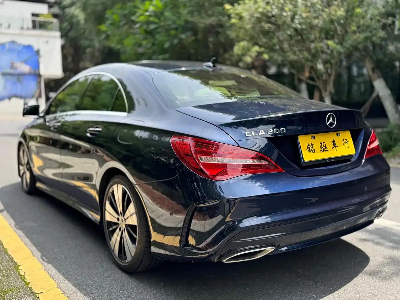 Imported Mercedes-Benz CLA 2018 CLA 200 Fashion Edition — миниатюра 4