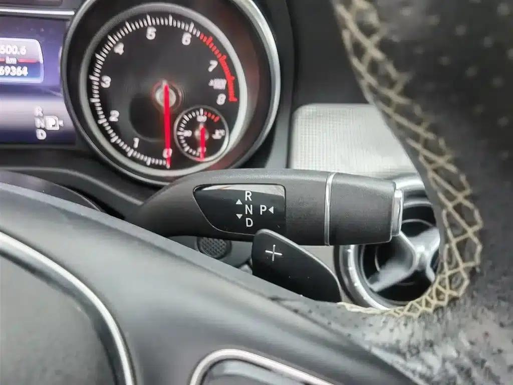 Imported Mercedes-Benz CLA 2017 CLA 200 Dynamic — миниатюра 13