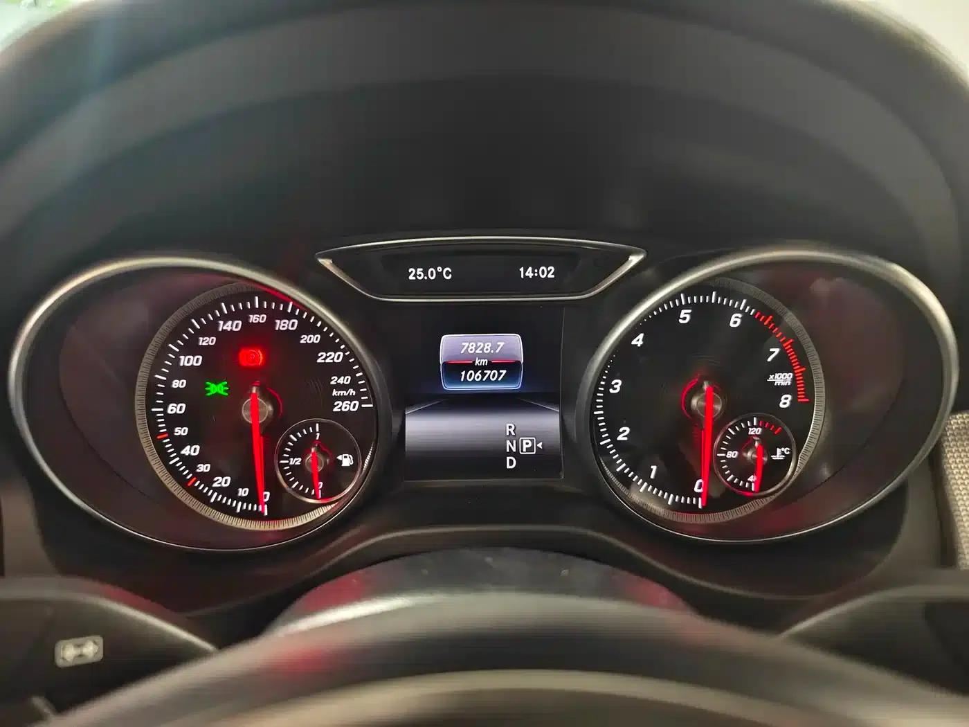 Imported Mercedes-Benz CLA 2016 CLA 200 Fashion Edition — миниатюра 29