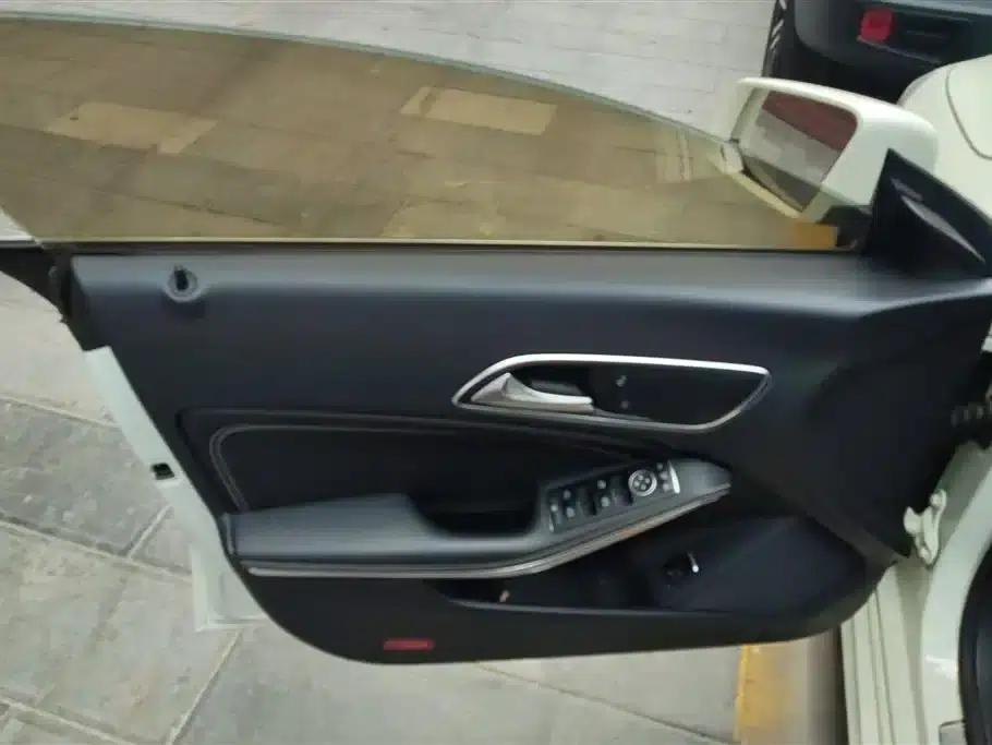 Mercedes-Benz CLA (Imported) 2016 Facelift CLA 200 Fashion Model — миниатюра 7