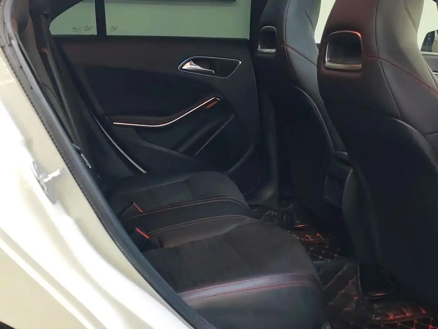 Imported Mercedes-Benz CLA 2017 CLA 220 4MATIC — миниатюра 14