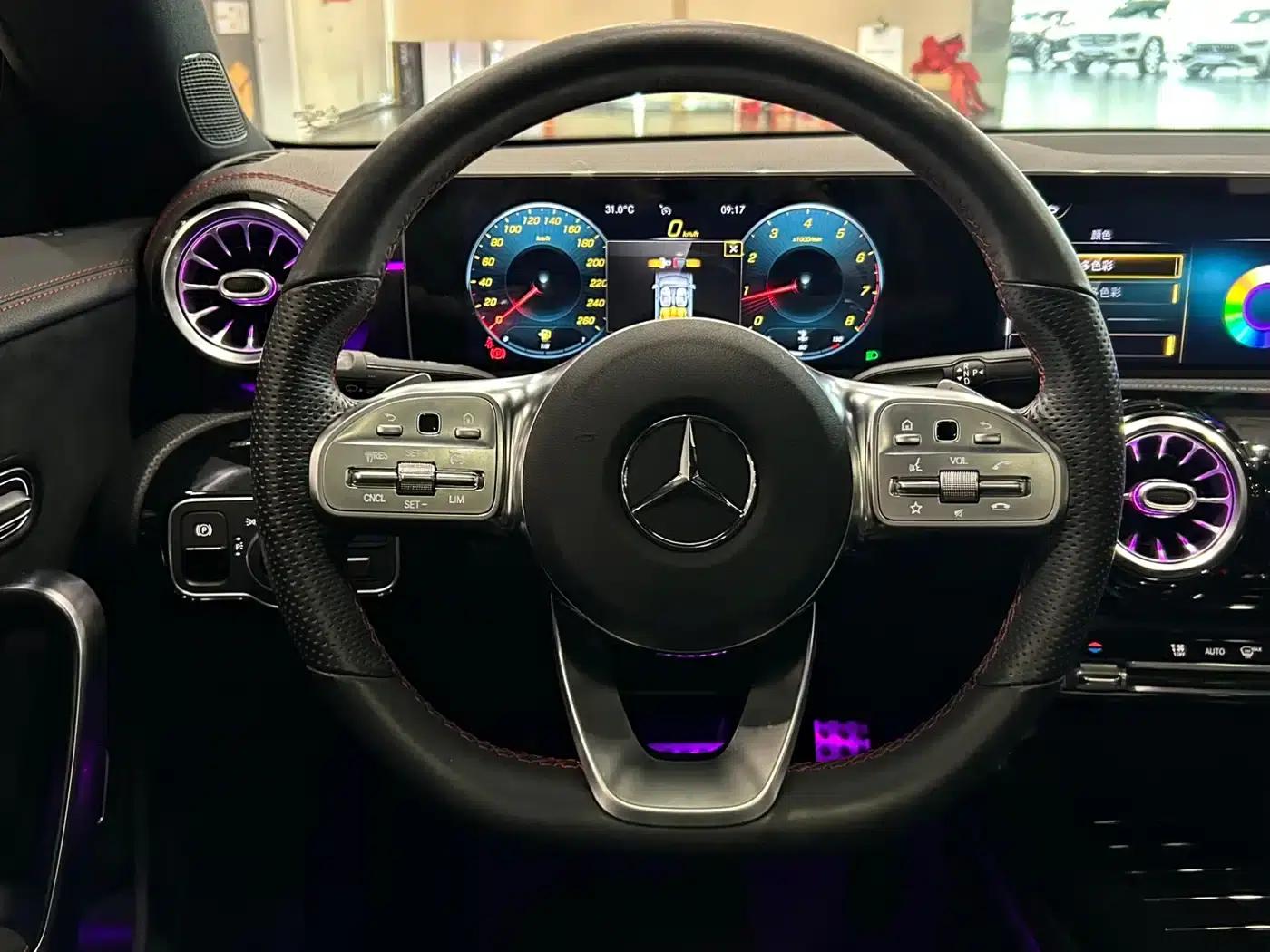 Mercedes-Benz CLA (Imported) 2020 CLA 200 — миниатюра 11