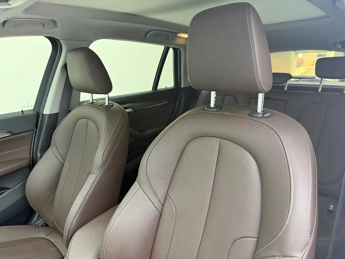 BMW X1 2016 sDrive20Li Luxury — миниатюра 11