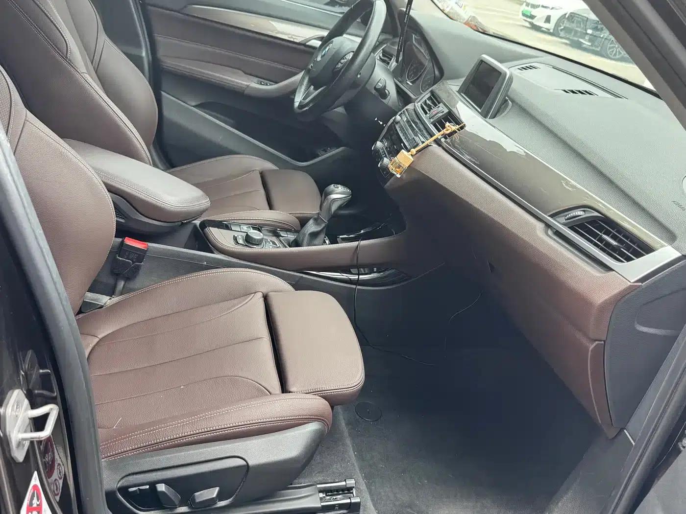 BMW X1 2016 sDrive18Li Luxury — миниатюра 7
