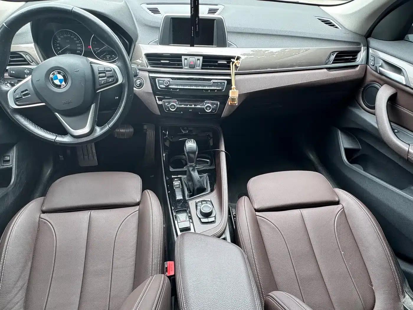 BMW X1 2016 sDrive18Li Luxury — миниатюра 8