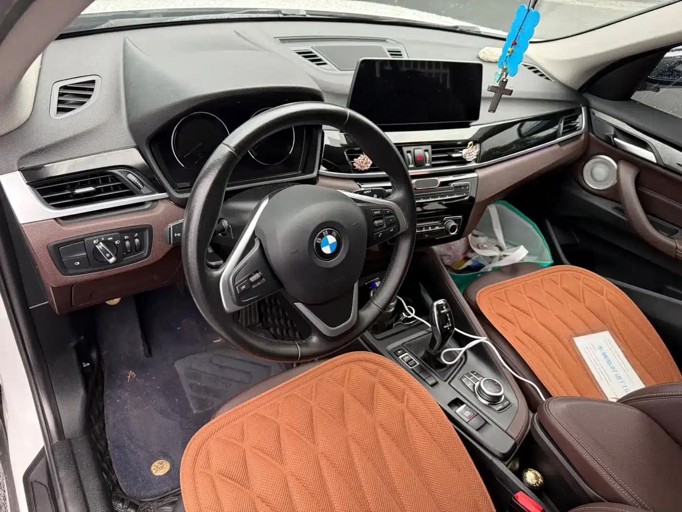 BMW X1 2022 sDrive20Li Fashion Edition — миниатюра 18