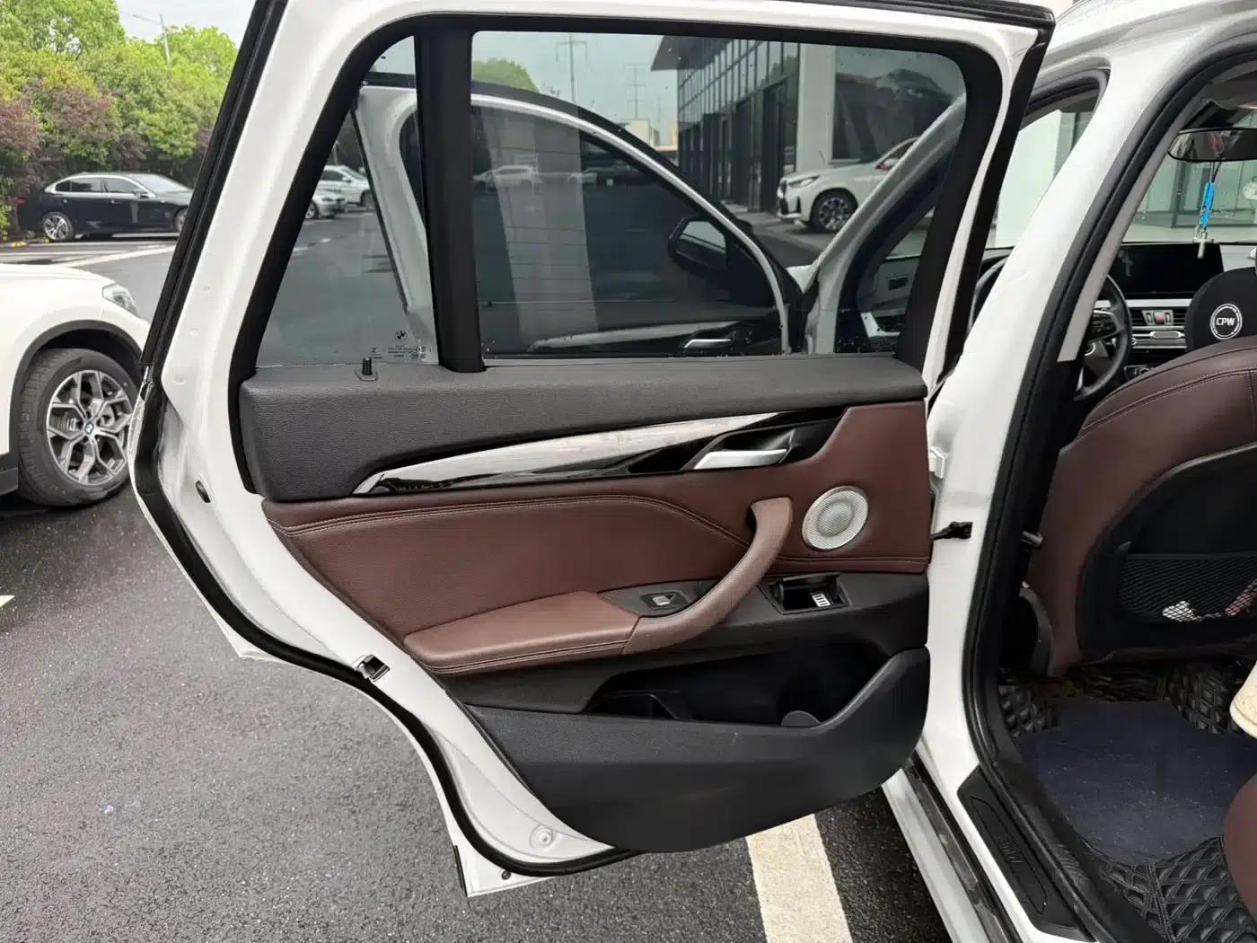 BMW X1 2022 sDrive20Li Fashion Edition — миниатюра 10