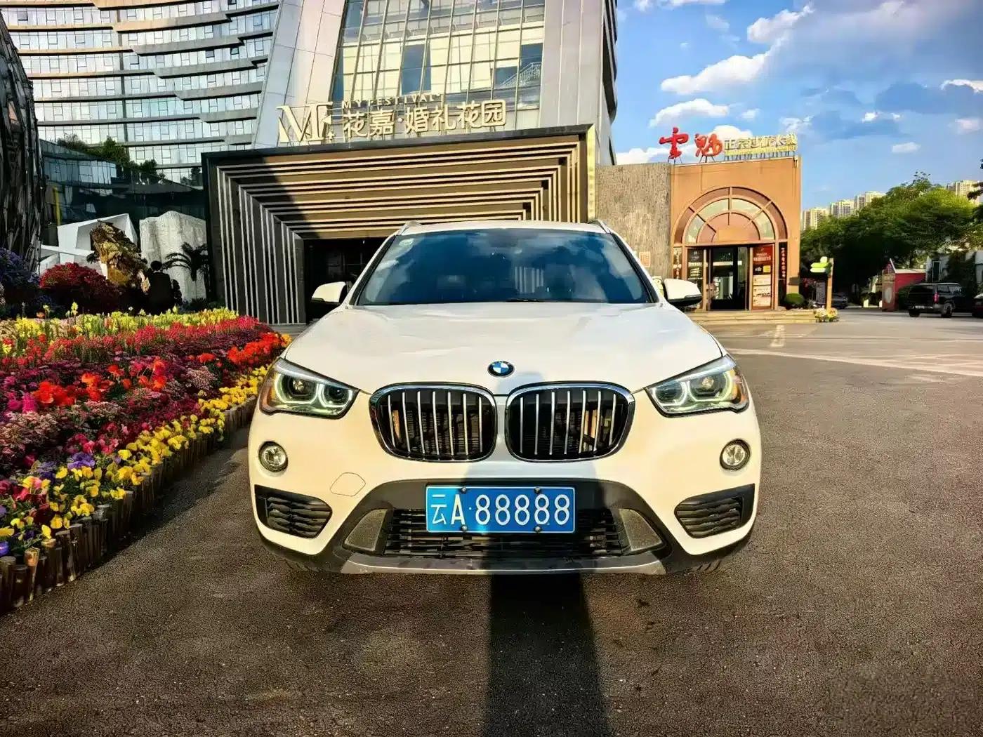 BMW X1 2018 sDrive20Li Leading Edition — миниатюра 2