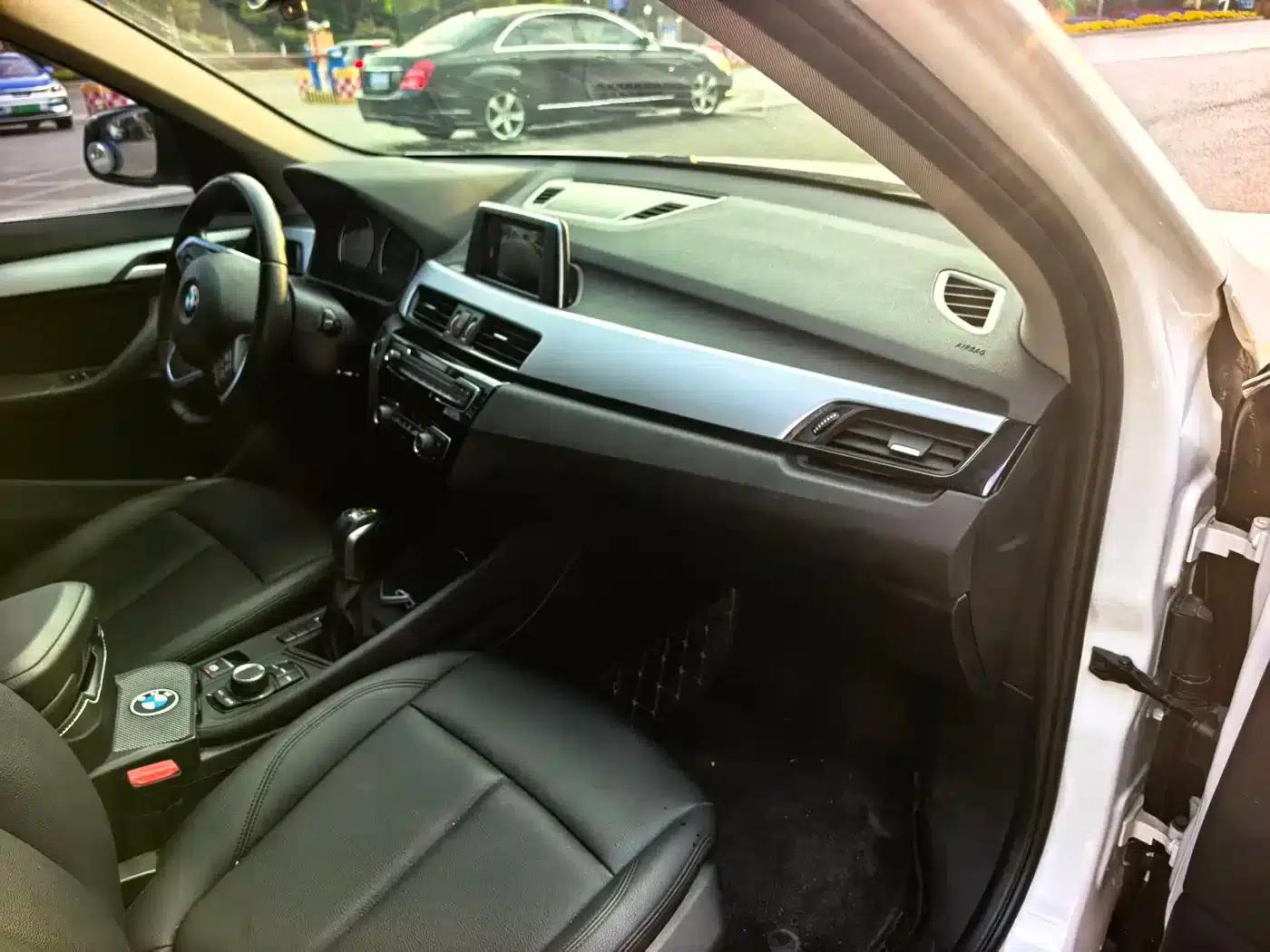 BMW X1 2018 sDrive20Li Leading Edition — миниатюра 8