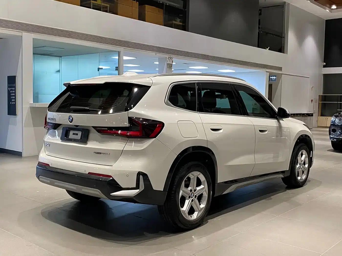 2023 BMW X1 sDrive20Li X Design Package — миниатюра 4