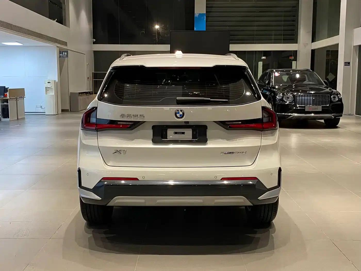 2023 BMW X1 sDrive20Li X Design Package — миниатюра 5