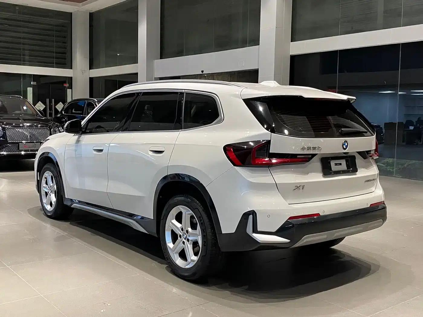 2023 BMW X1 sDrive20Li X Design Package — миниатюра 6