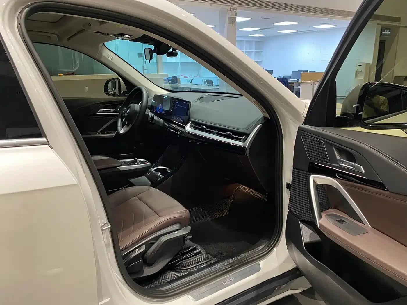 2023 BMW X1 sDrive20Li X Design Package — миниатюра 9