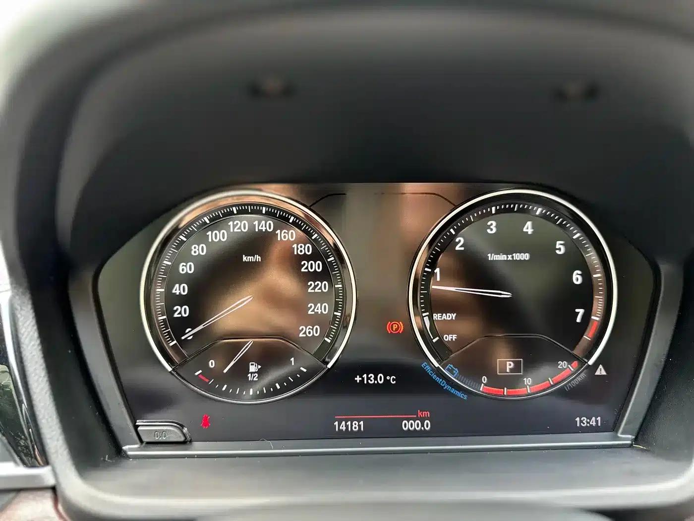 BMW X1 2022 sDrive25Li Leading Edition — миниатюра 7