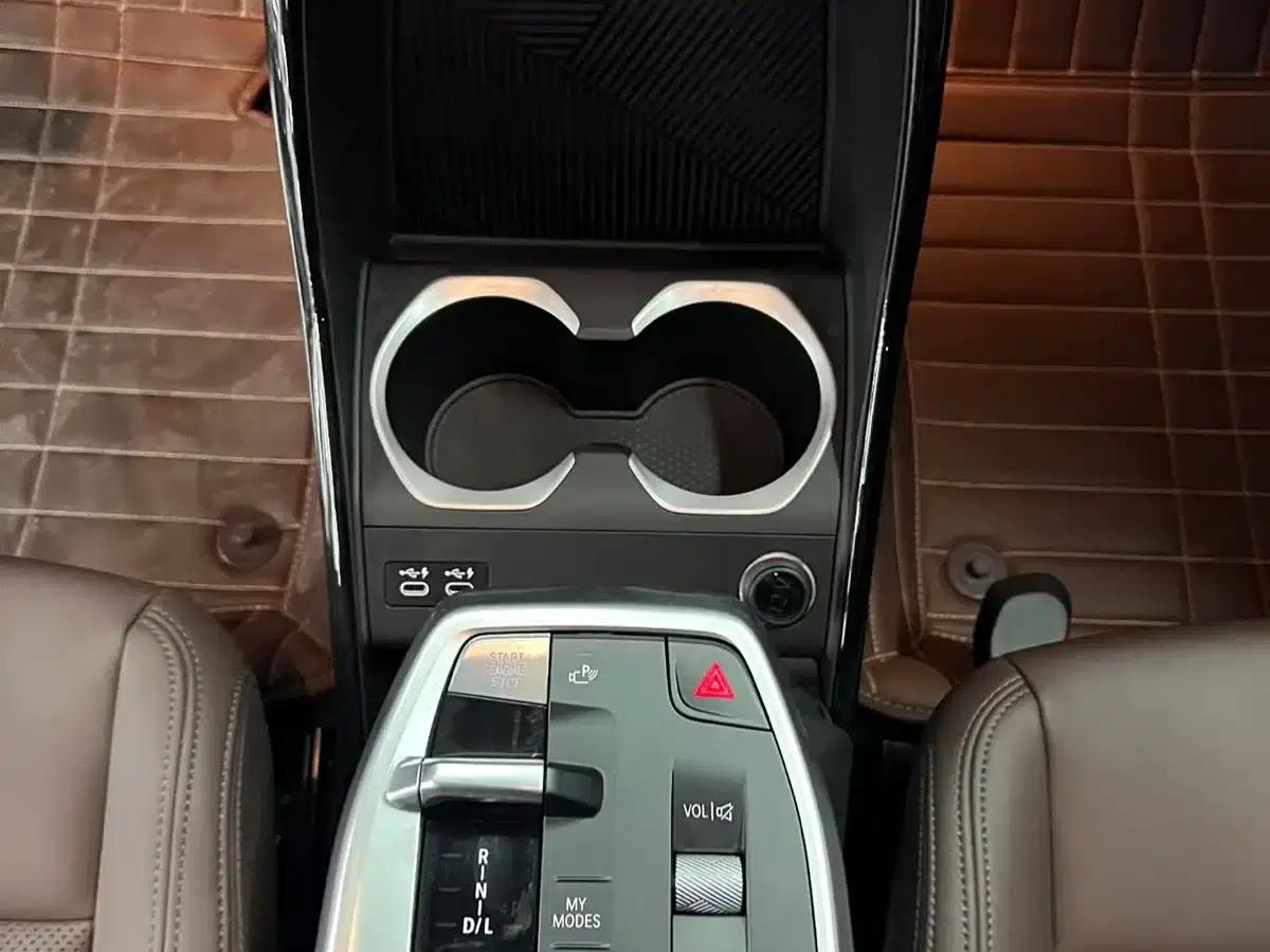 2023 BMW X1 sDrive20Li X Design Package — миниатюра 14