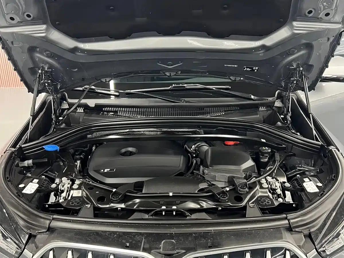 2023 BMW X1 sDrive20Li X Design Package — миниатюра 18