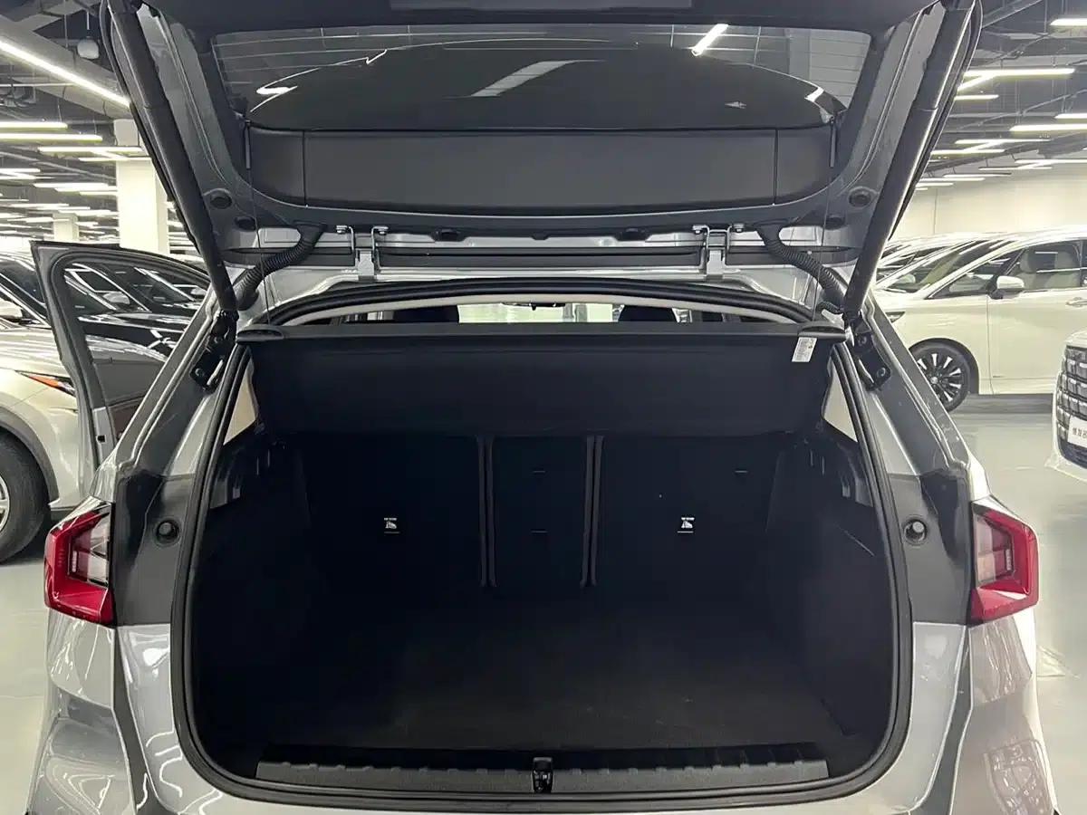 2023 BMW X1 sDrive20Li X Design Package — миниатюра 19