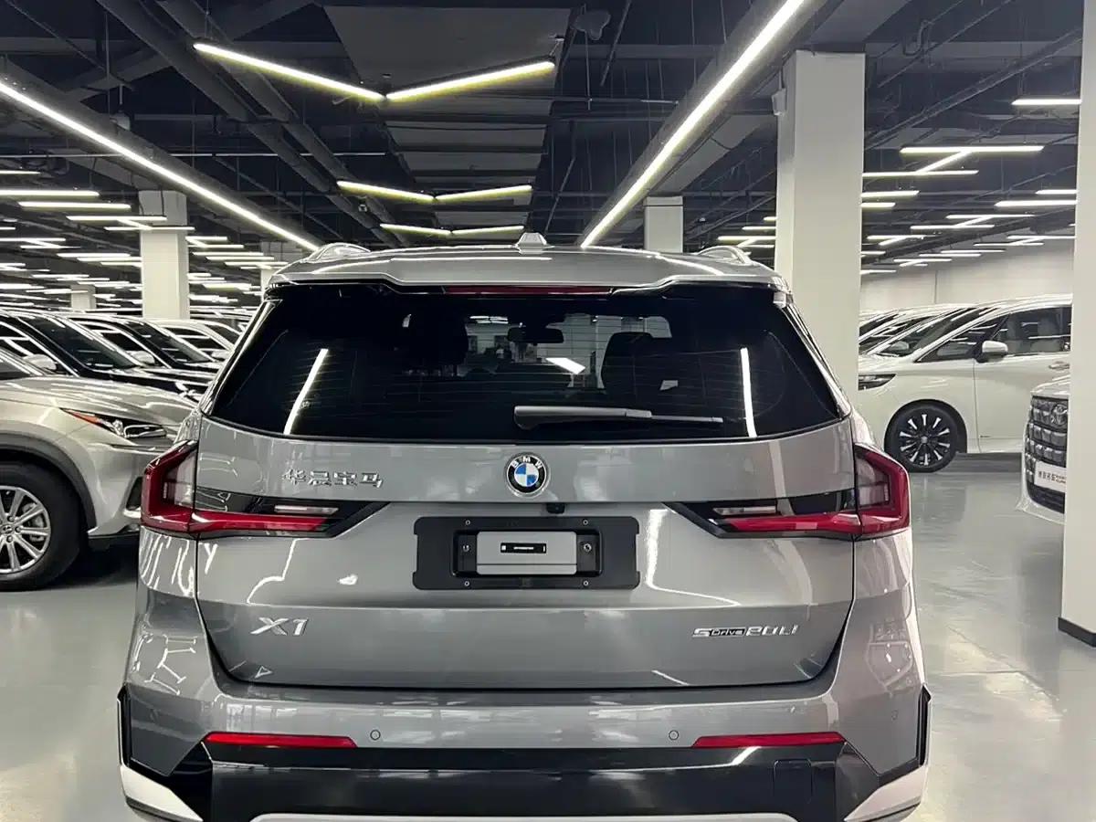 2023 BMW X1 sDrive20Li X Design Package — миниатюра 5