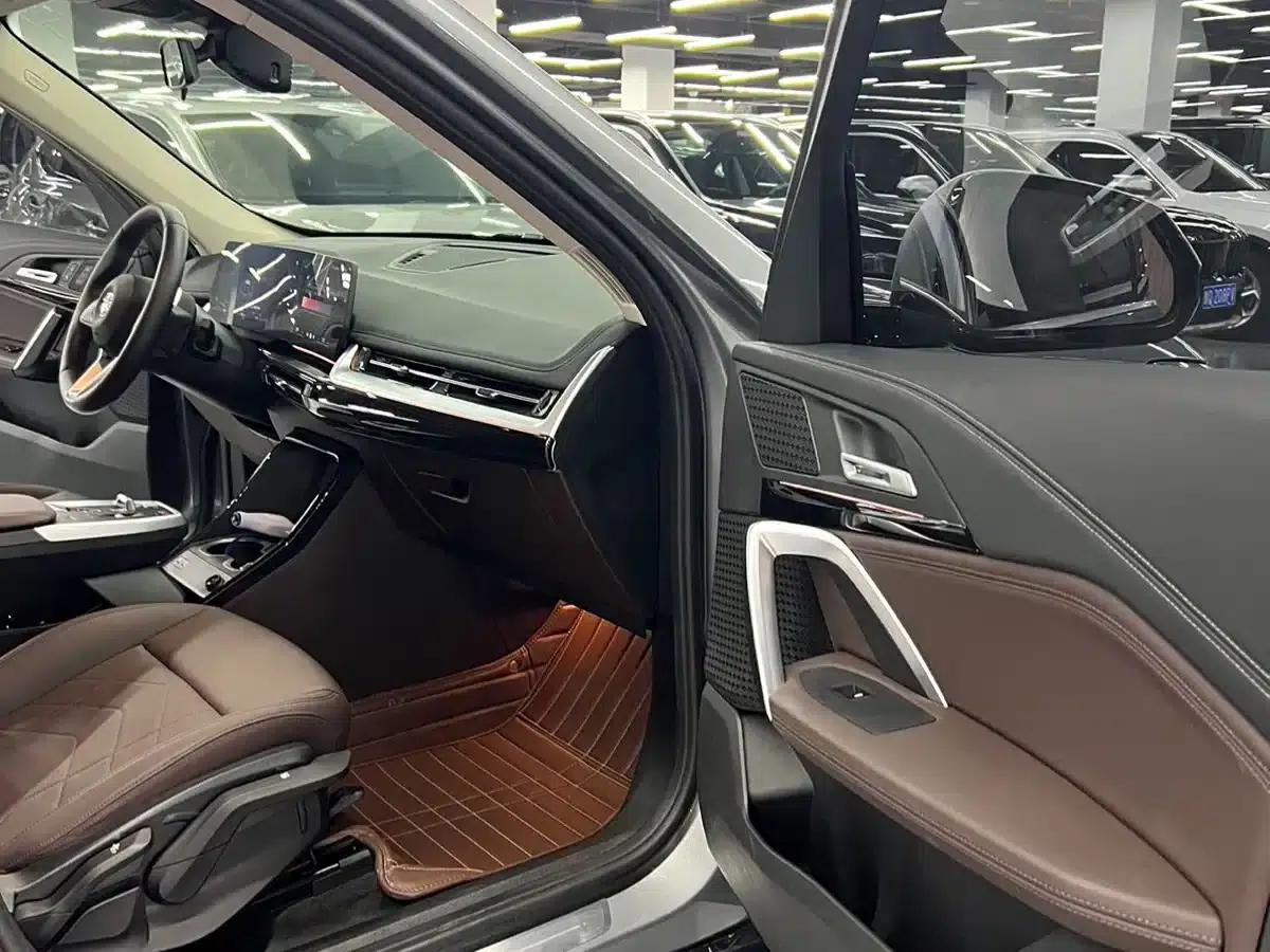 2023 BMW X1 sDrive20Li X Design Package — миниатюра 9