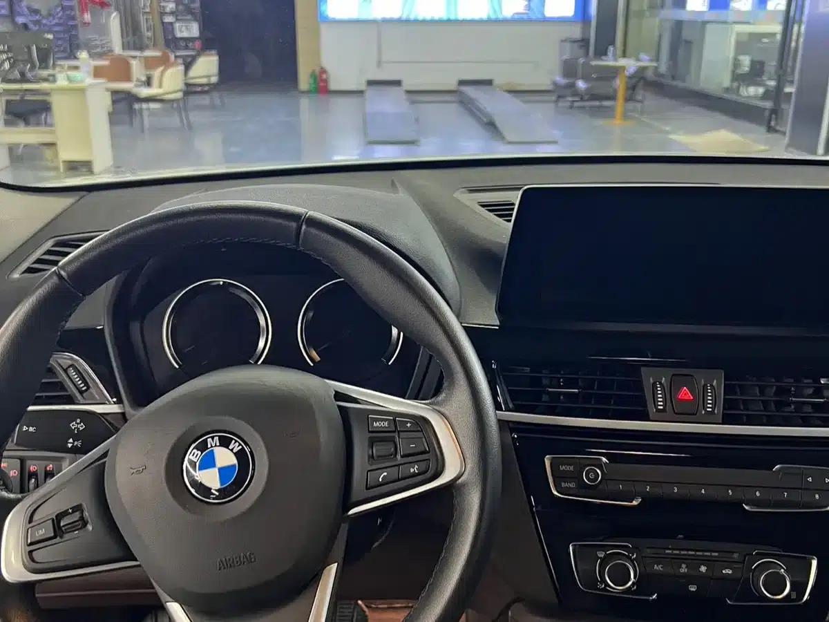 BMW X1 2022 sDrive20Li Fashion Edition — миниатюра 12