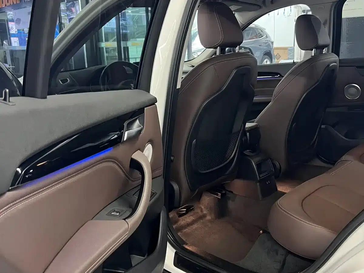 BMW X1 2022 sDrive20Li Fashion Edition — миниатюра 8
