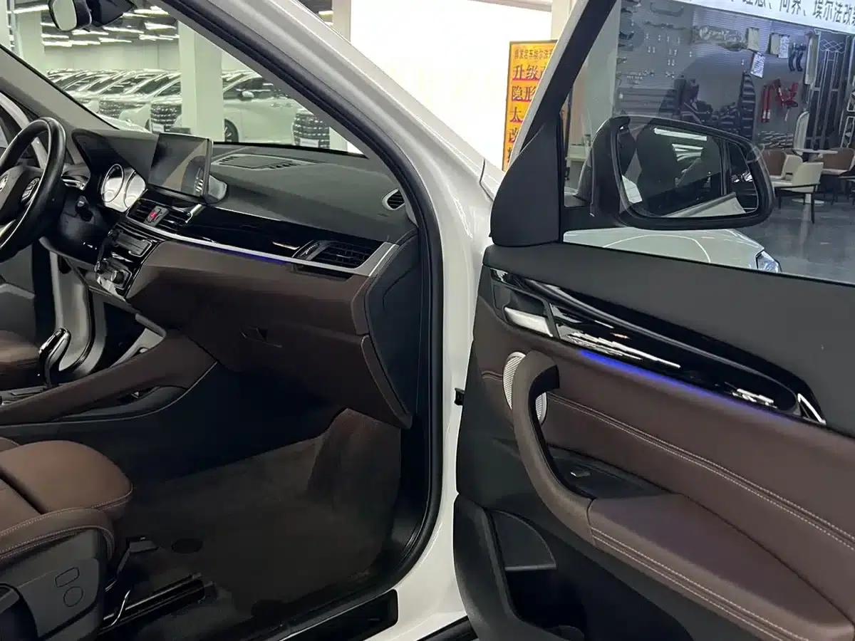 BMW X1 2022 sDrive20Li Fashion Edition — миниатюра 9