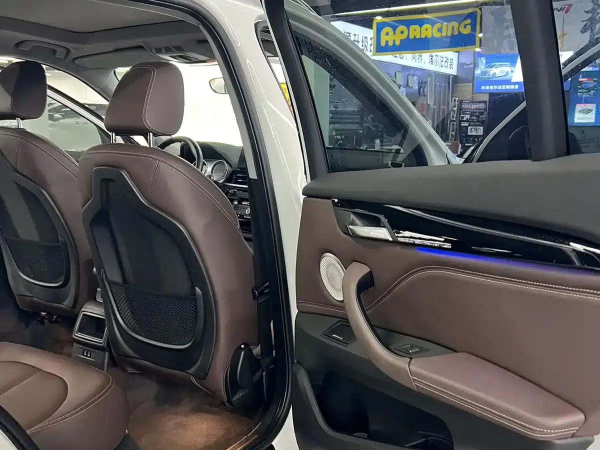 BMW X1 2022 sDrive20Li Fashion Edition — миниатюра 10