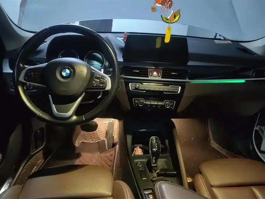 BMW X1 2020 sDrive25Li Leading Edition — миниатюра 12